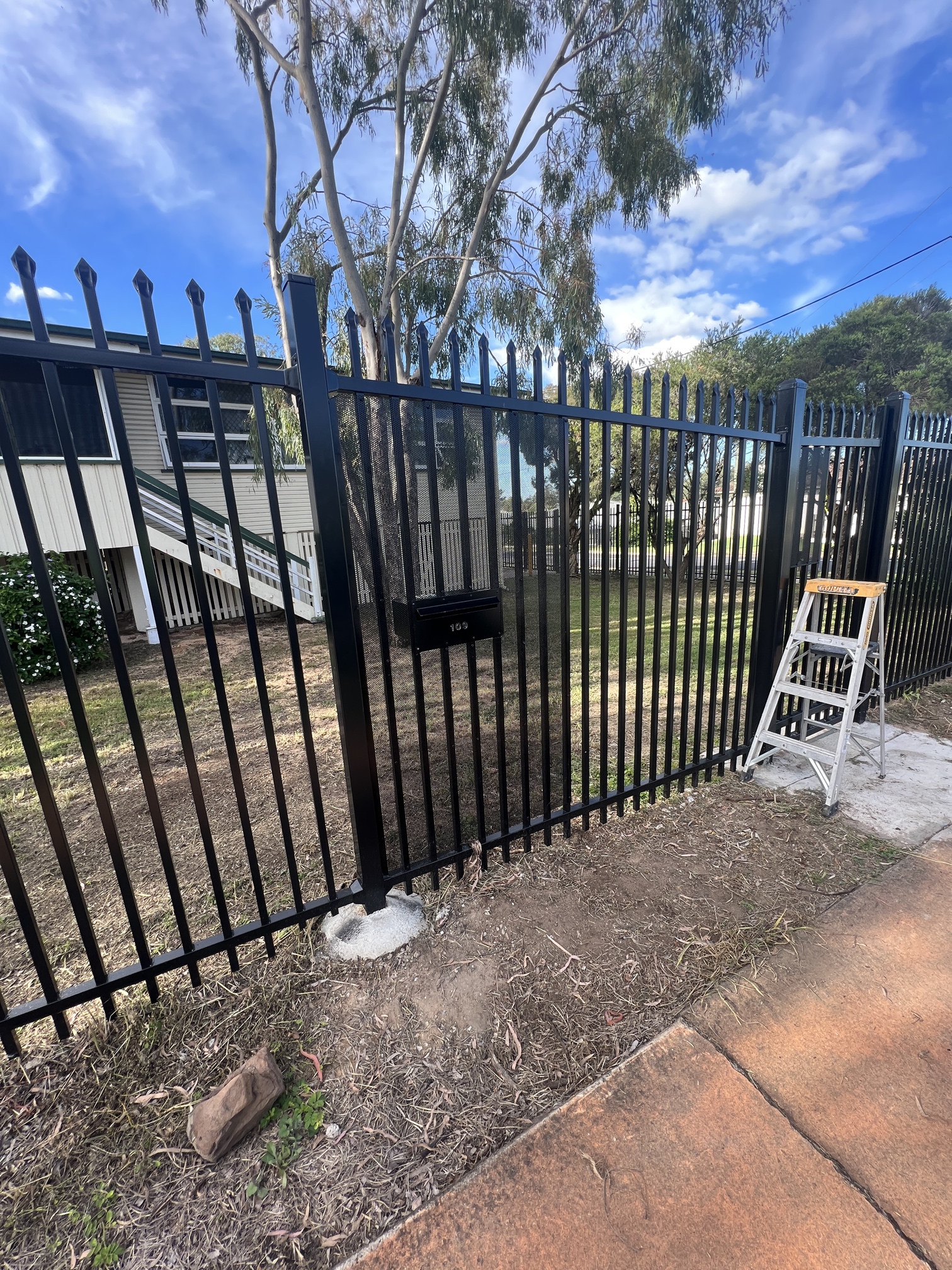 Automatic school gate